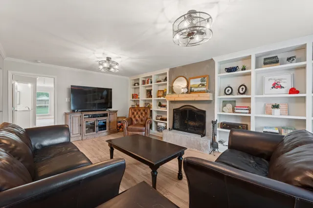 $430,000 | 6030 Craigway Road, Spring, TX 77389