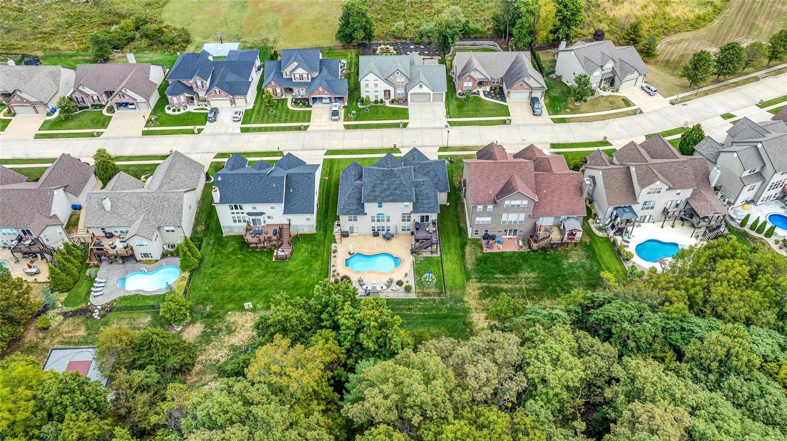 1045 Bridlewood Valley Point High Ridge, MO 63049 - Photo 4 of 59 Gallery Image 4