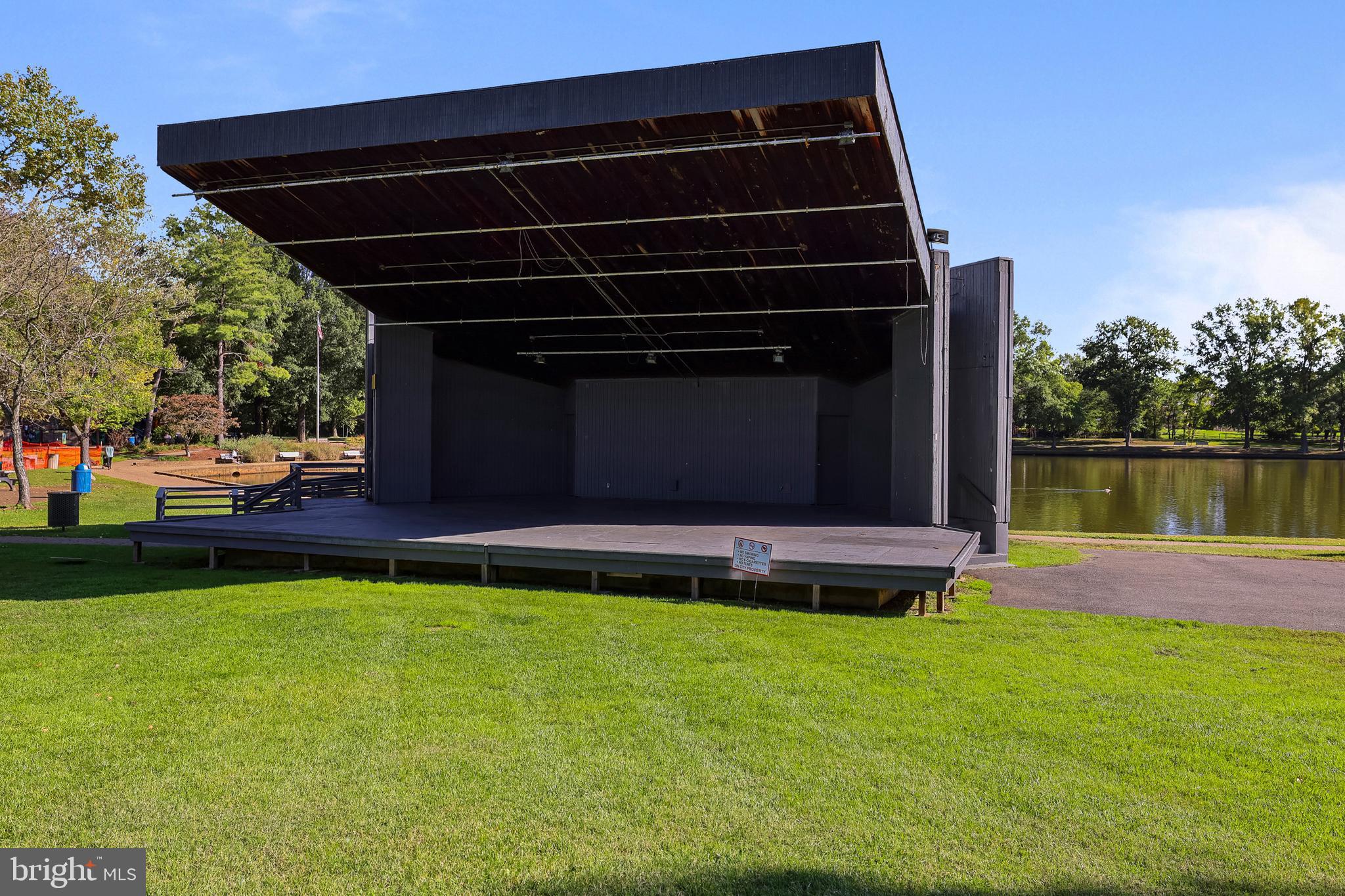 1802 Spanish Oak Lane Bowie, MD 20721 - Photo 44 of 53 a view of a backyard with sitting area
