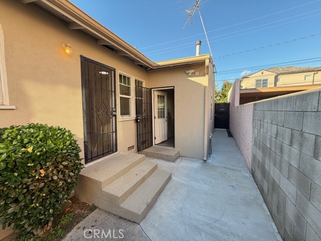 25 Genoa Street, Unit D Arcadia, CA 91006 - Photo 18 of 22 a front view of a house