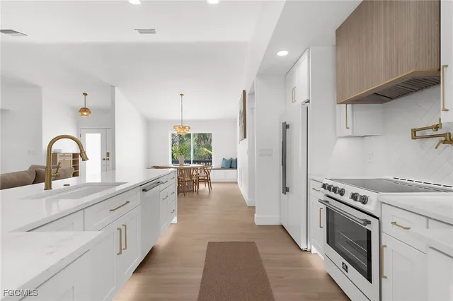 $837,000 | 13270 Electron Drive, Fort Myers, FL 33908