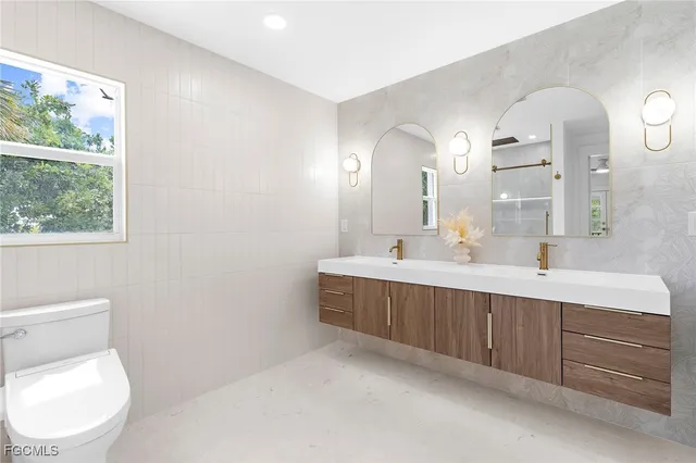 $837,000 | 13270 Electron Drive, Fort Myers, FL 33908