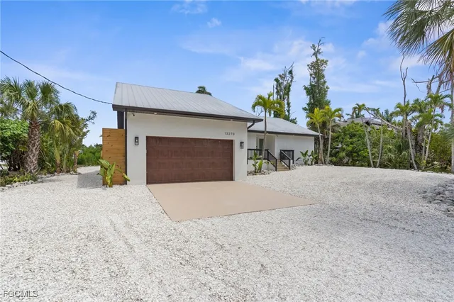 $837,000 | 13270 Electron Drive, Fort Myers, FL 33908