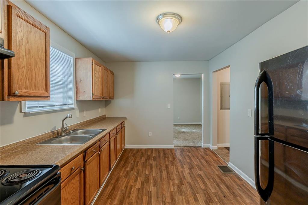 2245 Dauphine Street Atlanta, GA 30344 - Photo 10 of 32