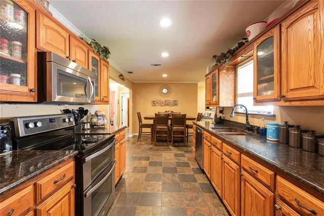 $542,000 | 4105 County Road 3134, Lone Oak, TX 75453