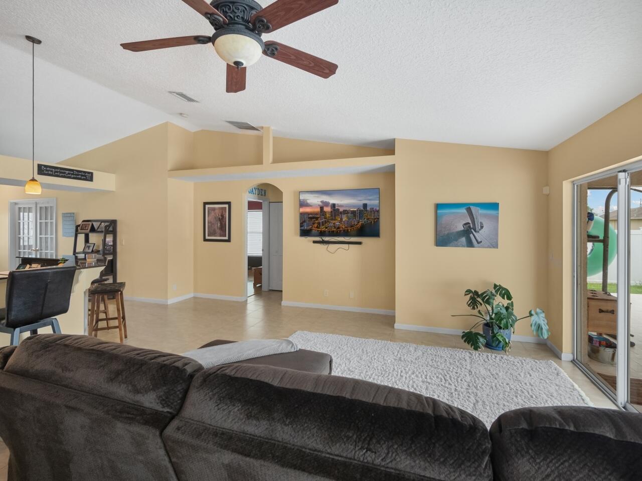 4285 Southwest Jarmer Road Port St. Lucie, FL 34953 - Photo 15 of 31 029