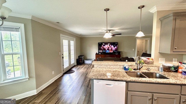 4 Savannah Place Rome, GA 30165 - Photo 11 of 19 a kitchen with sink and mirror