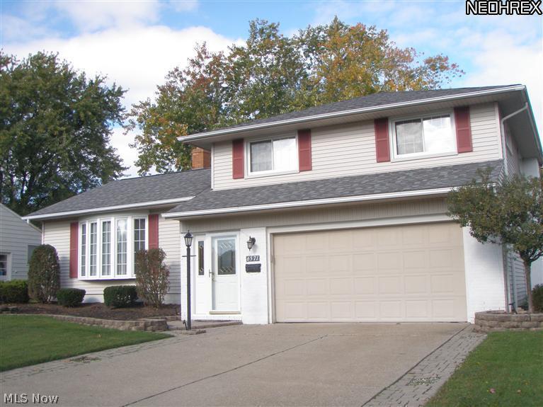 6571 Annandale Road Cleveland, OH 44124 - Photo 4 of 14 Gallery Image 4
