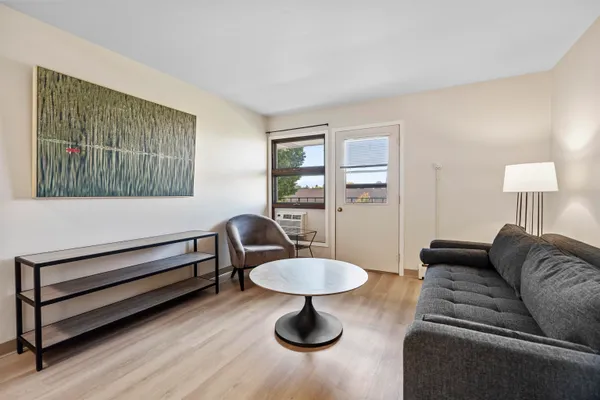 $1,295 | 1601 North Randall Avenue, Unit 38, Janesville, WI 53545