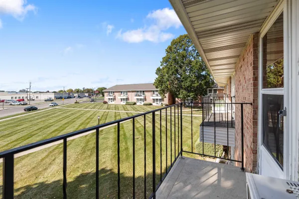 $1,295 | 1601 North Randall Avenue, Unit 38, Janesville, WI 53545