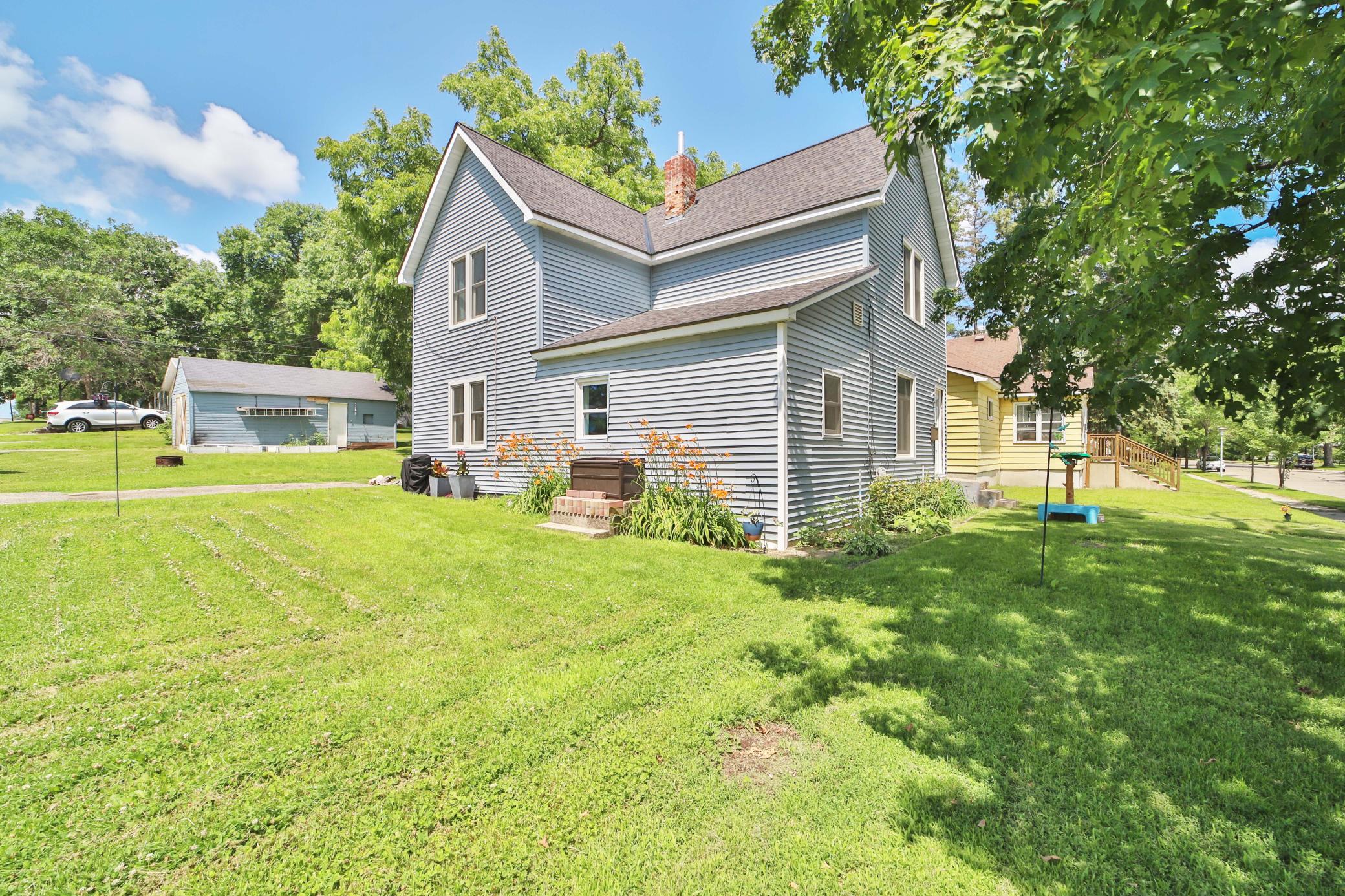 403 8th Street Northeast Staples, MN 56479 - Photo 34 of 41