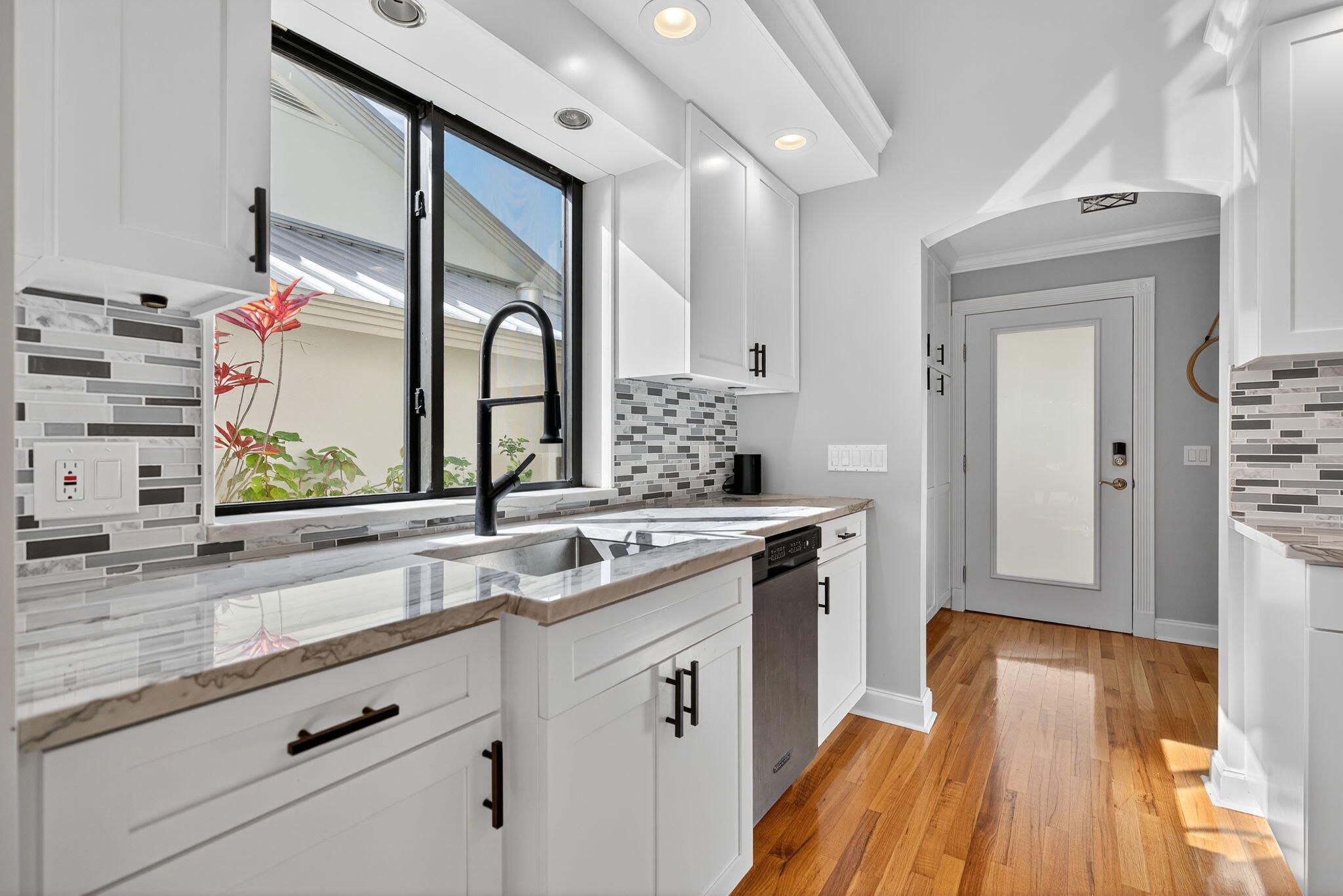 121 Landward Drive Jupiter, FL 33477 - Photo 16 of 80 49-web-or-mls-_MLP0216