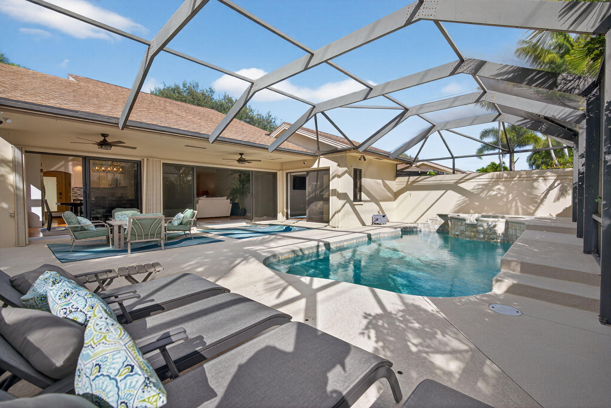 121 Landward Drive Jupiter, FL 33477 - Photo 3 of 80 28-web-or-mls-_MLP0311