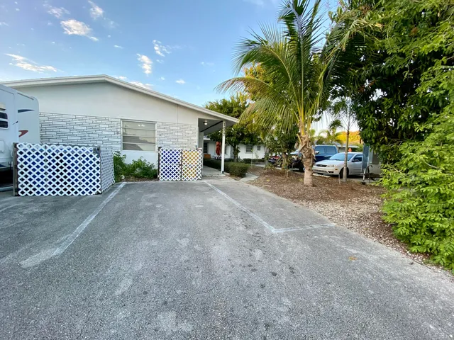 $1,500 | 1607 Holly Street, Unit 1, Lantana, FL 33462