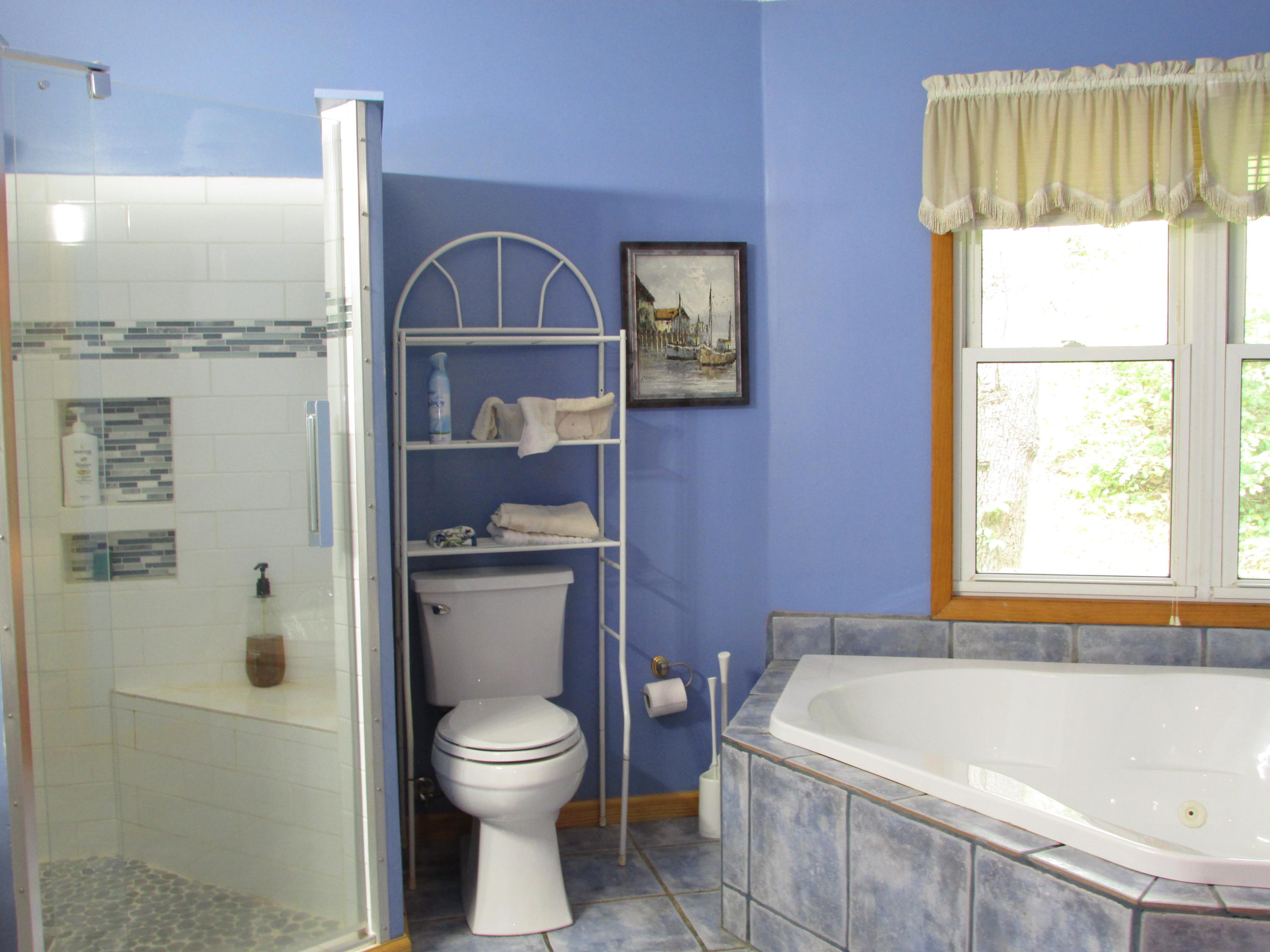 167 Violet Lane Hampton, TN 37658 - Photo 28 of 55 167 Violet Lane Hampton TN 37658 (43)