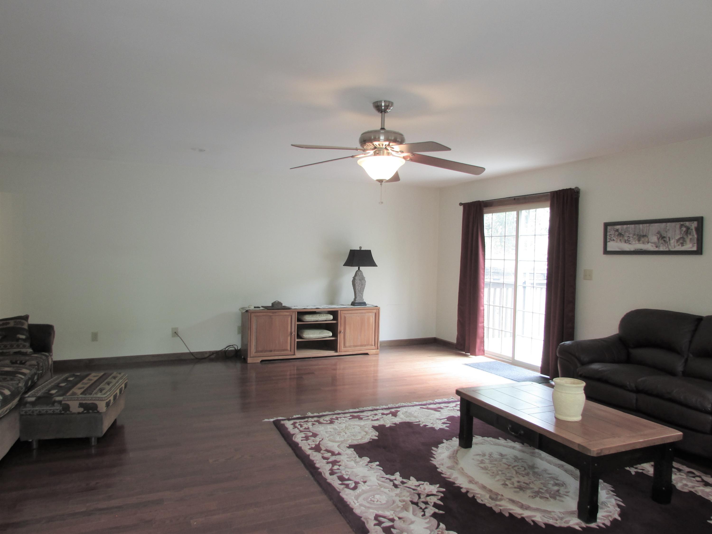 167 Violet Lane Hampton, TN 37658 - Photo 48 of 55 167 Violet Lane Hampton TN 37658 (70)