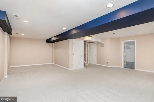 a view of empty room