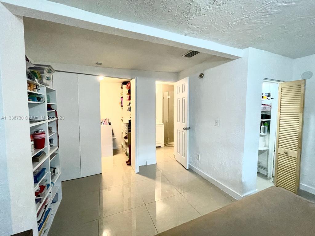 451 Northwest 82nd Street Miami, FL 33150 - Photo 7 of 27