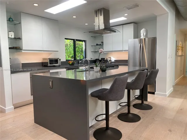 $1,995,000 | 151 Northwest 87th Street, El Portal, FL 33150