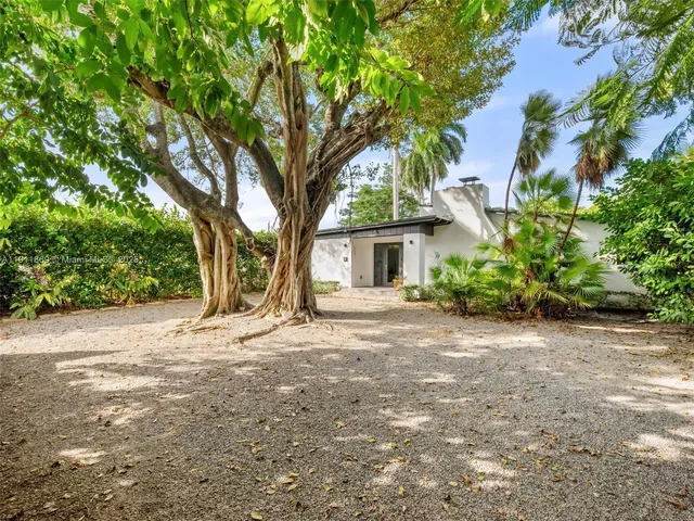 $1,995,000 | 151 Northwest 87th Street, El Portal, FL 33150