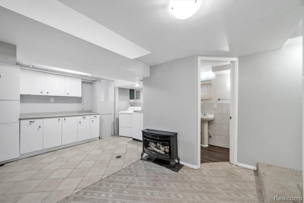 639 Oakbrook West Rochester Hills, MI 48307 - Photo 38 of 51
