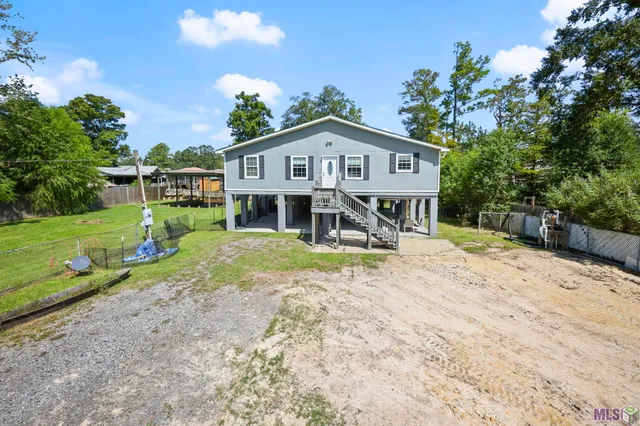 $329,900 | 32027 Pats Lane, Springfield, LA 70462