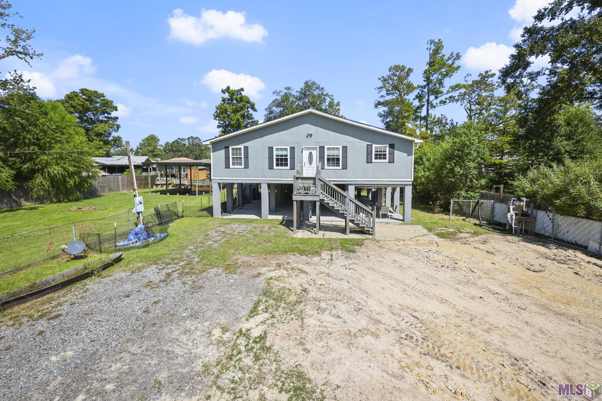 32027 Pats Lane Springfield, LA 70462 - Photo 3 of 16