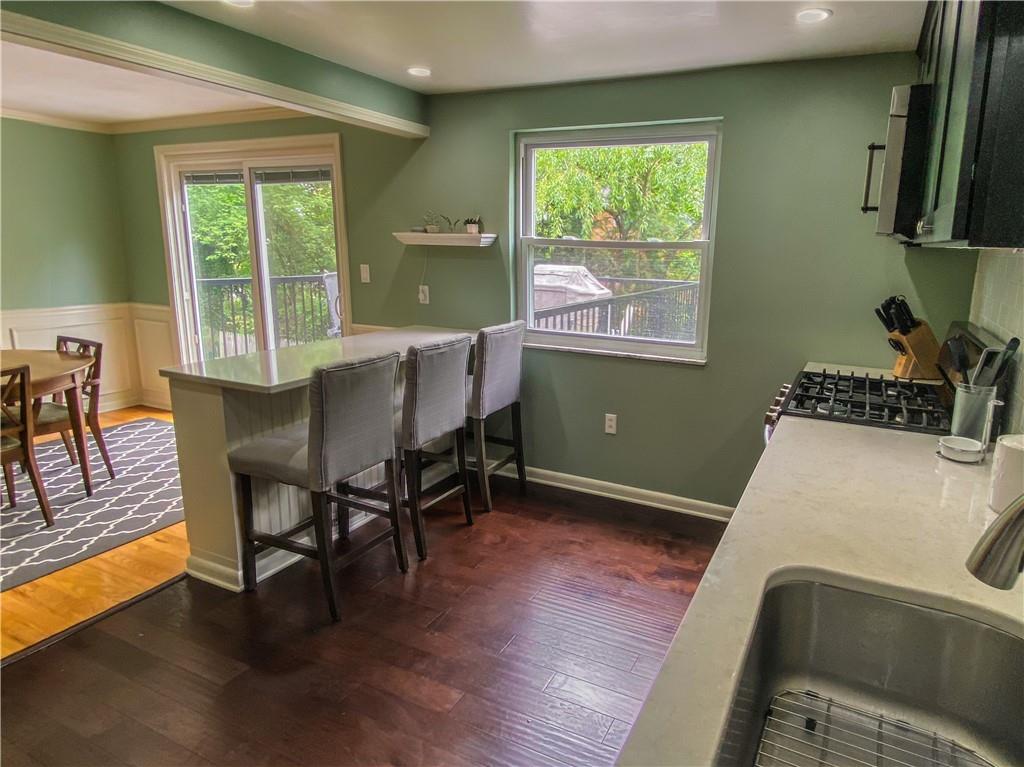 582 Filmore Road Pittsburgh, PA 15221 - Photo 7 of 25