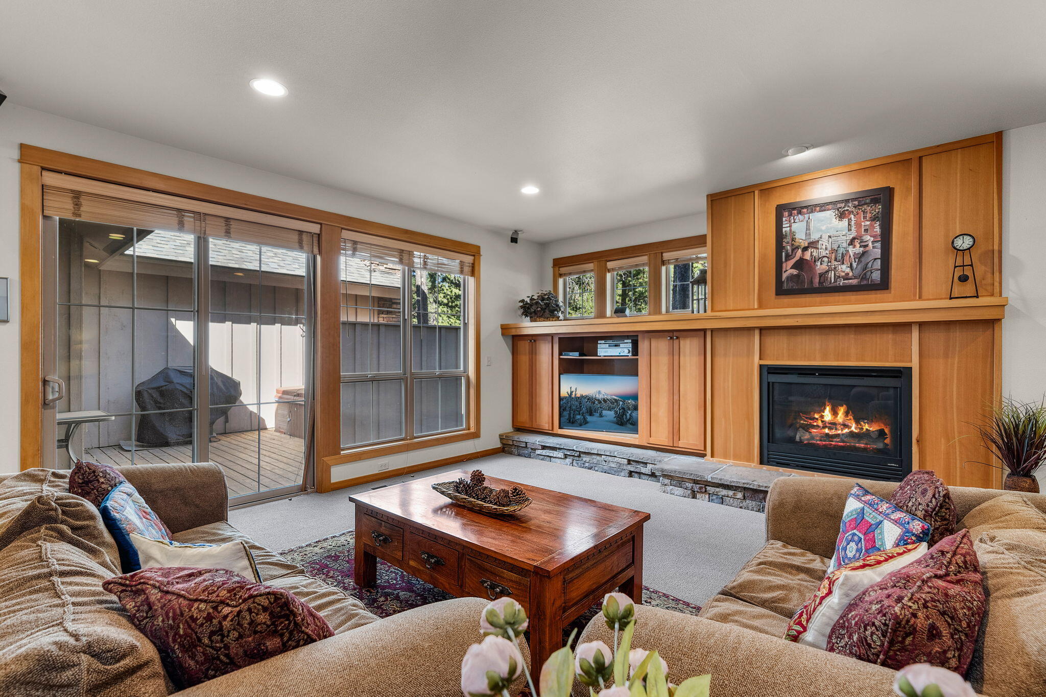 57124 Evergreen Loop, Unit 33 Sunriver, OR 97707 - Photo 11 of 37 9 2025_04_16_57124_evergreen_loop_sunriv