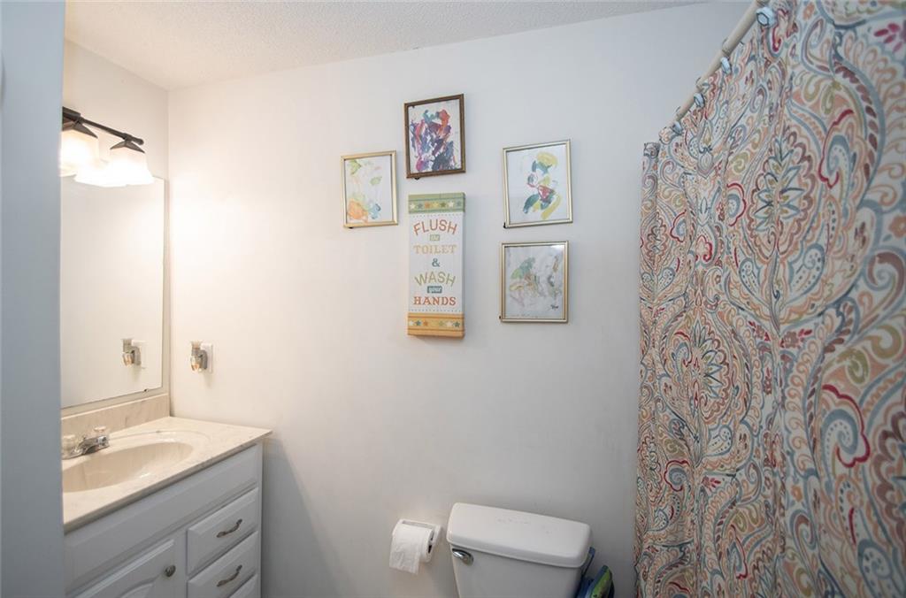 10338 Rouark Lane Indianapolis, IN 46229 - Photo 16 of 40 Gallery Image 16