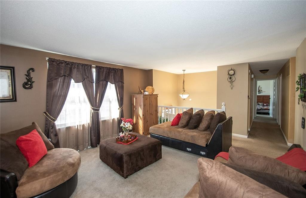 10338 Rouark Lane Indianapolis, IN 46229 - Photo 4 of 40 Gallery Image 4