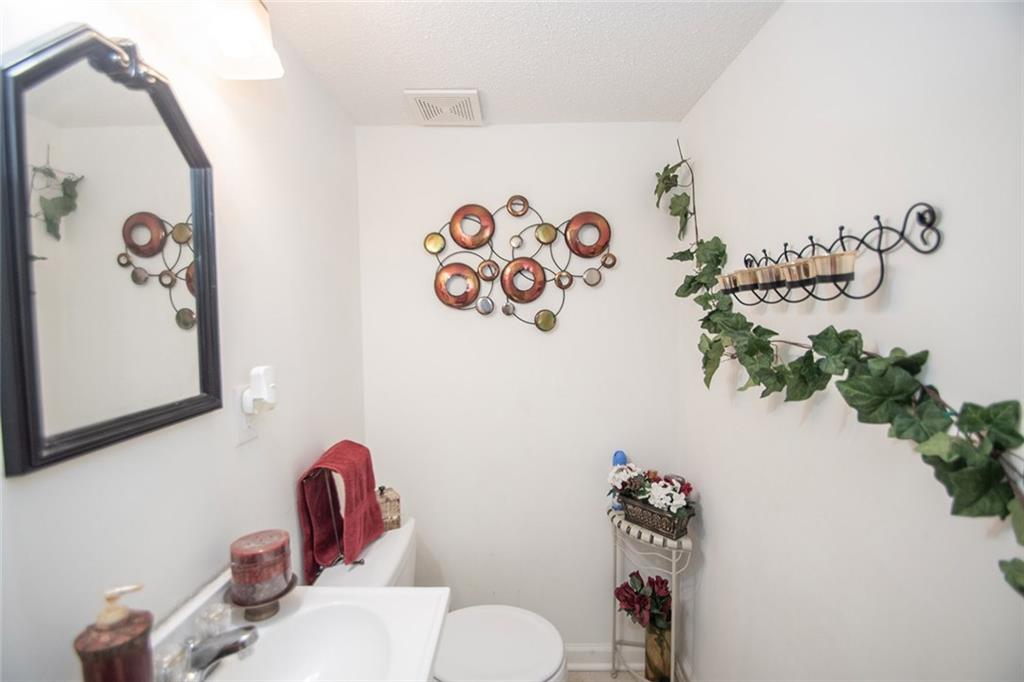 10338 Rouark Lane Indianapolis, IN 46229 - Photo 33 of 40 Gallery Image 33