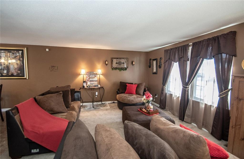 10338 Rouark Lane Indianapolis, IN 46229 - Photo 10 of 40 Gallery Image 10