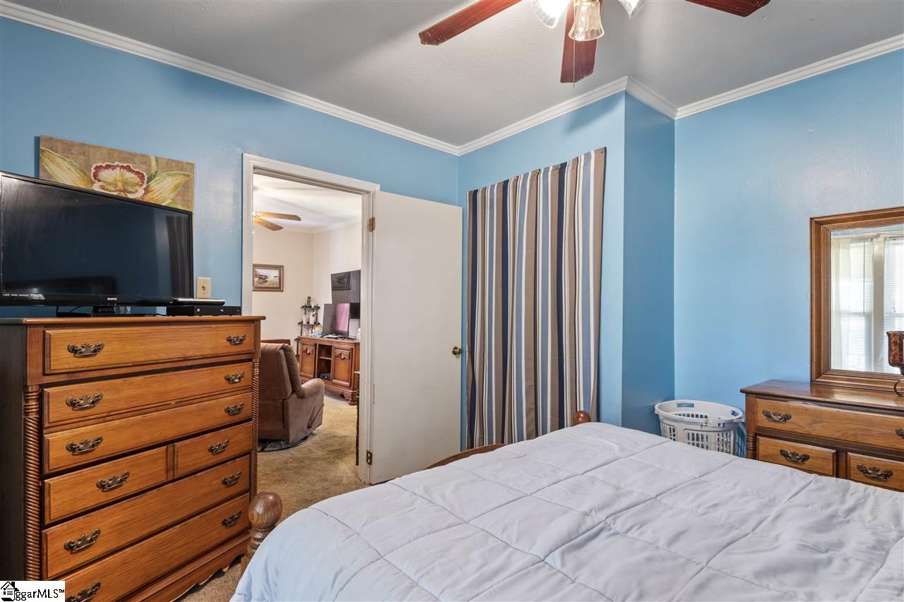 391 South Bennetts Bridge Road Greer, SC 29651 - Photo 17 of 28 Gallery Image 17