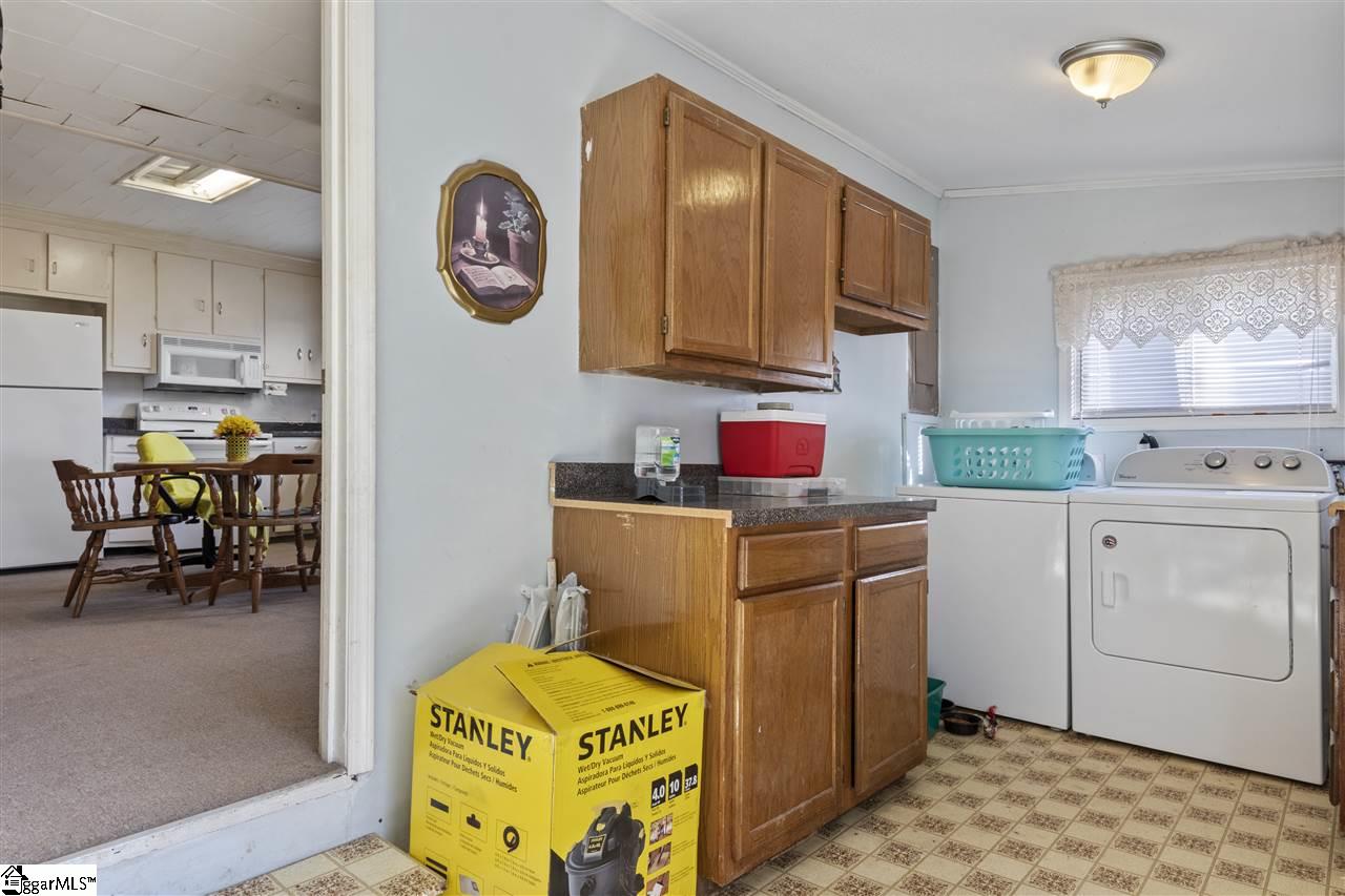 391 South Bennetts Bridge Road Greer, SC 29651 - Photo 20 of 28 Gallery Image 20