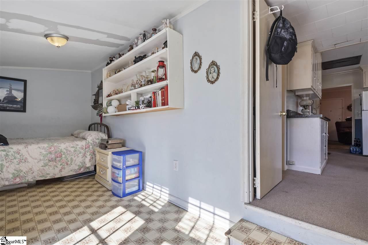391 South Bennetts Bridge Road Greer, SC 29651 - Photo 21 of 28 Gallery Image 21