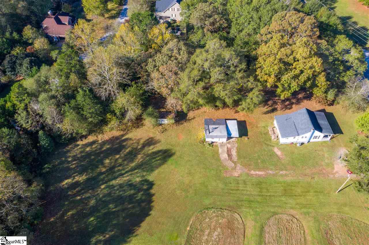 391 South Bennetts Bridge Road Greer, SC 29651 - Photo 4 of 28 Gallery Image 4