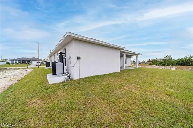 $2,400 | 317 Northwest 13th Terrace, Cape Coral, FL 33993