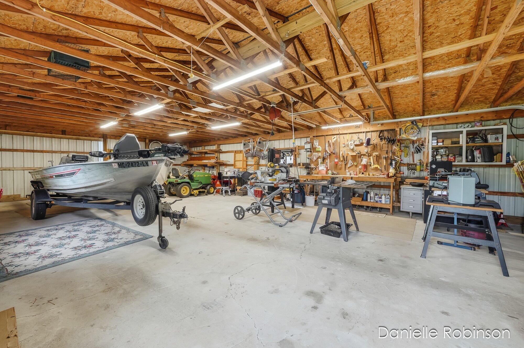 6829 12 Mile Road Northeast Rockford, MI 49341 - Photo 47 of 70 48-WM682912mile-31