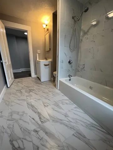 $2,450 | 14 Bellevue Street, Unit 2, Lowell, MA 01851