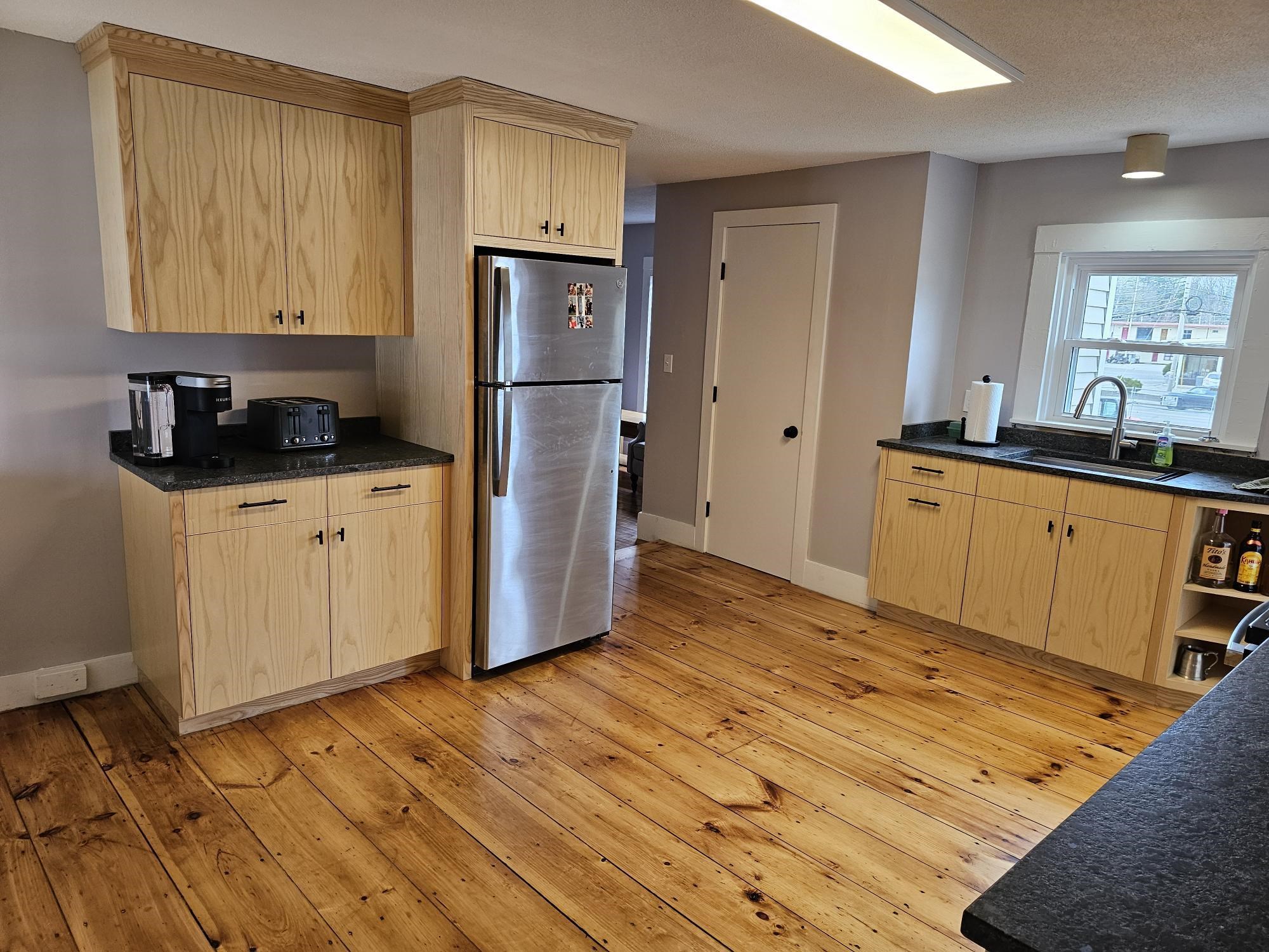 18 Pearl Street, Unit 2 Keene, NH 03431 - Photo 5 of 12