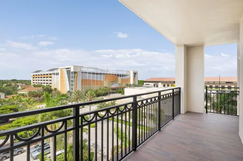 $1,299,000 | 550 Okeechobee Boulevard, Unit 622, West Palm Beach, FL 33401
