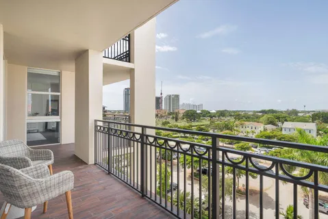 $1,299,000 | 550 Okeechobee Boulevard, Unit 622, West Palm Beach, FL 33401