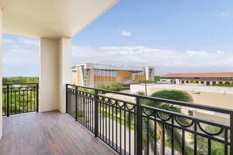 $1,299,000 | 550 Okeechobee Boulevard, Unit 622, West Palm Beach, FL 33401