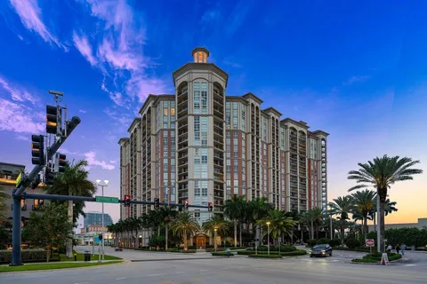 $1,299,000 | 550 Okeechobee Boulevard, Unit 622, West Palm Beach, FL 33401