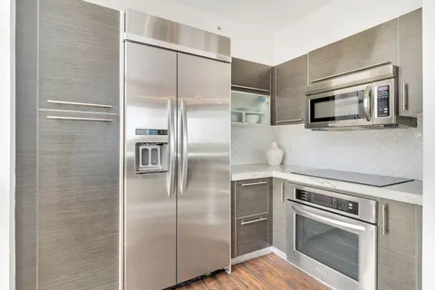 $1,299,000 | 550 Okeechobee Boulevard, Unit 622, West Palm Beach, FL 33401