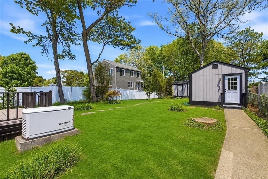 64 Rose Point Avenue Wareham, MA 02576 - Photo 9 of 37