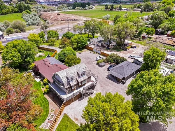 $799,999 | 564 Blue Lakes Boulevard, Twin Falls, ID 83301