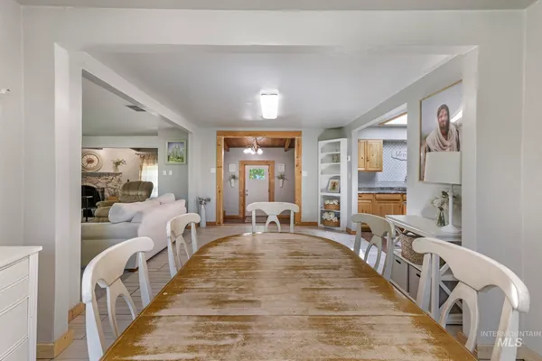 $799,999 | 564 Blue Lakes Boulevard, Twin Falls, ID 83301