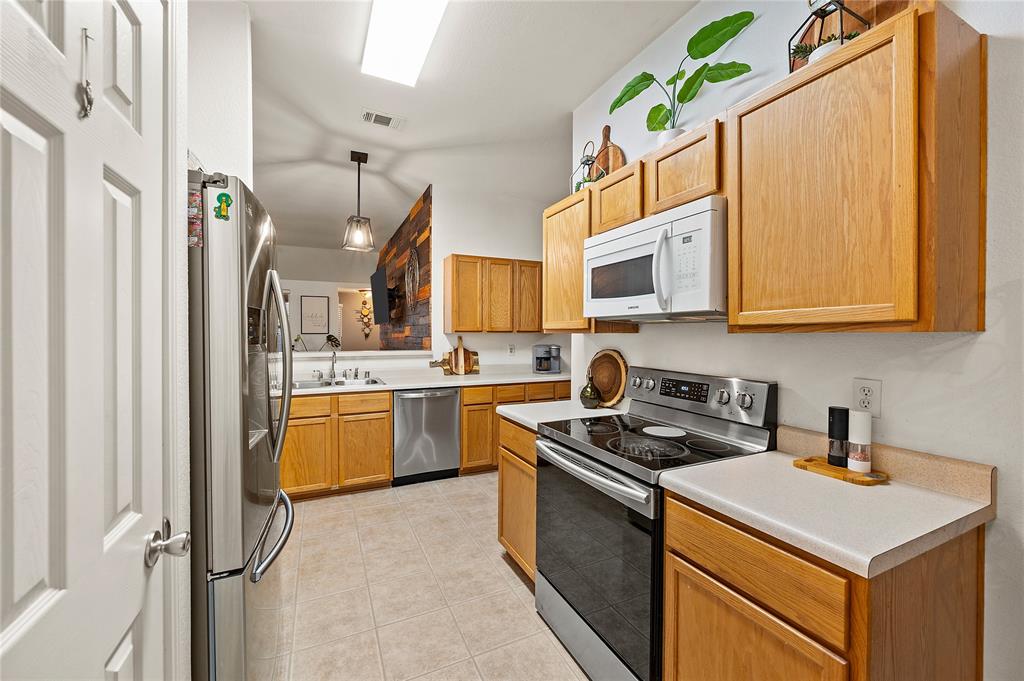 4257 Highgate Road Fort Worth, TX 76244 - Photo 14 of 28